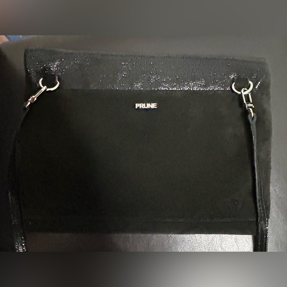 Prune Black Textured Clutch - Picture 2 of 4